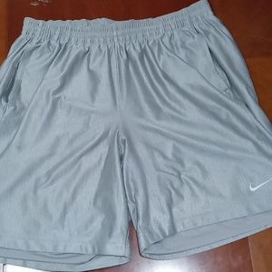 Nike Men's Silver Basketball Shorts (XL)